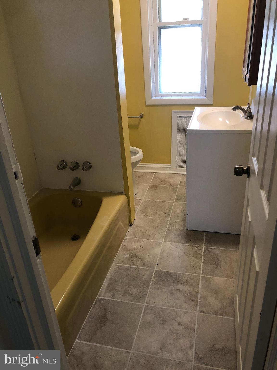 635 Copley Road Upper Darby, PA 19082 - Photo 10 of 33