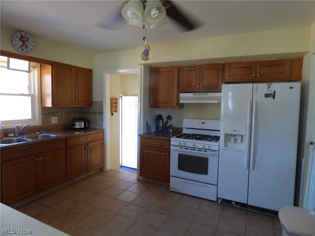 13709 Carpenter Road Garfield Heights, OH 44125 - Photo 7 of 22