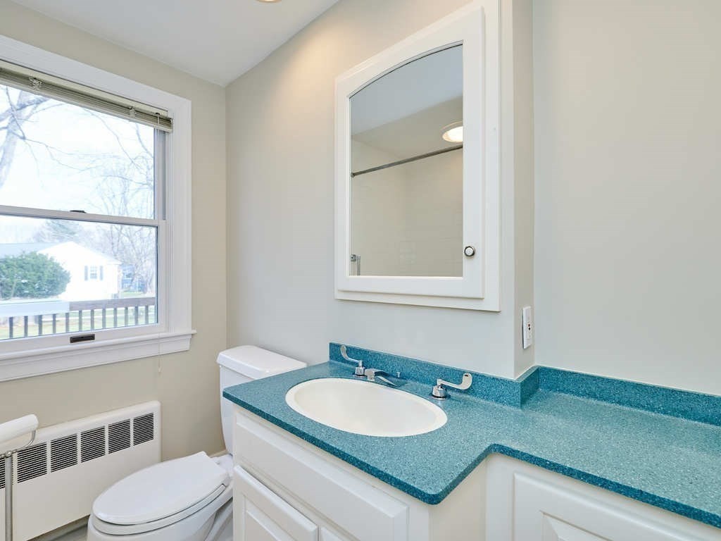 5 Gleason Road Bedford, MA 01730 - Photo 9 of 38 Gallery Image 9