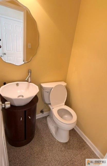 13 Greenwich Road Edison, NJ 08820 - Photo 10 of 23