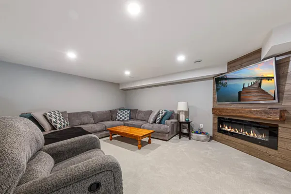 $360,000 | 818 Lincoln Avenue, Gaylord, MN 55334