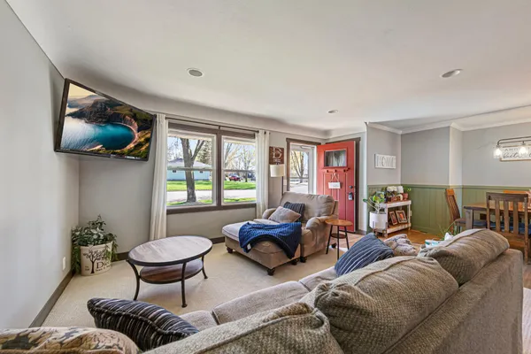 $360,000 | 818 Lincoln Avenue, Gaylord, MN 55334