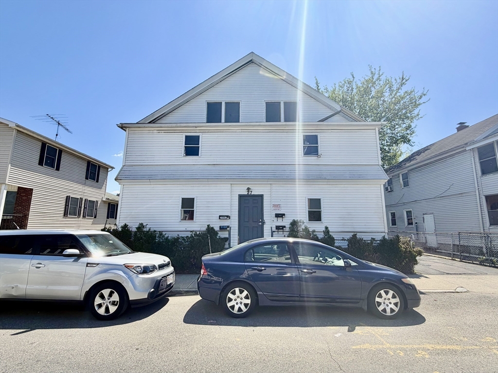 27 Loring Street Springfield, MA 01105 - Photo 28 of 29