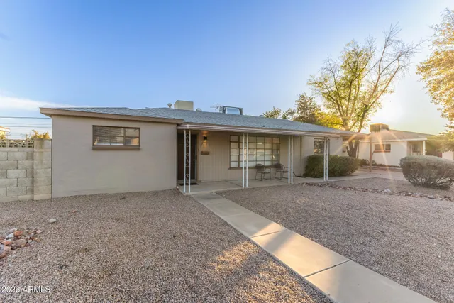 $1,995 | 2013 West San Juan Avenue, Phoenix, AZ 85015
