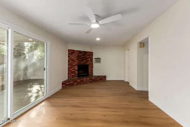 $1,995 | 2013 West San Juan Avenue, Phoenix, AZ 85015