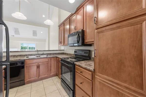 $419,900 | 2015 Atwell Drive, Oakdale, PA 15071