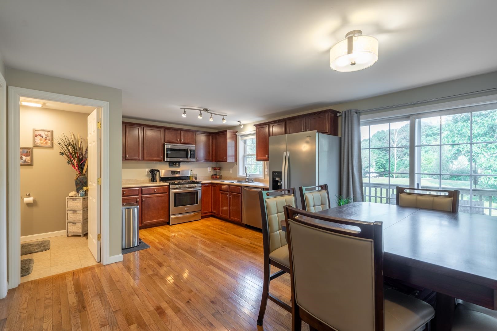 138 Exeter Road, Unit 16 Epping, NH 03042 - Photo 22 of 24