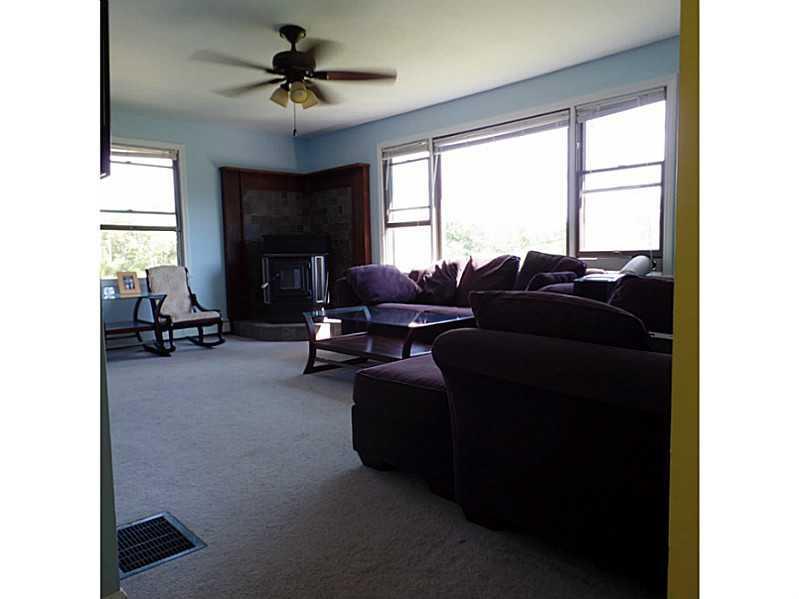 259 Toddy Pond Road Surry, ME 04684 - Photo 9 of 28 Living Room.