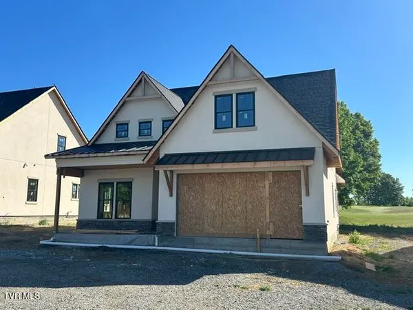 $695,000 | 814 Country Club Court, Johnson City, TN 37601
