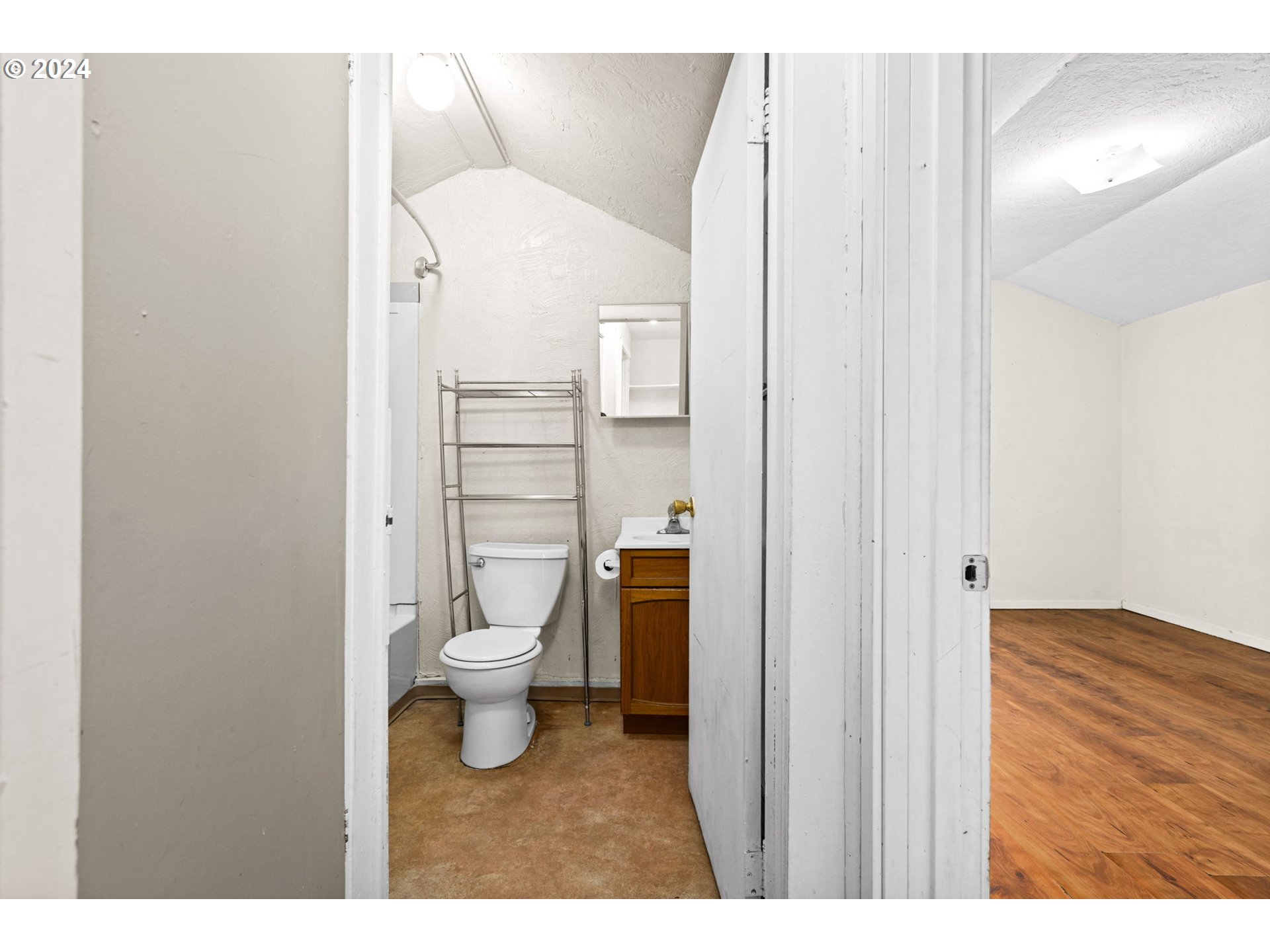160 B Street Springfield, OR 97477 - Photo 19 of 22 Gallery Image 19
