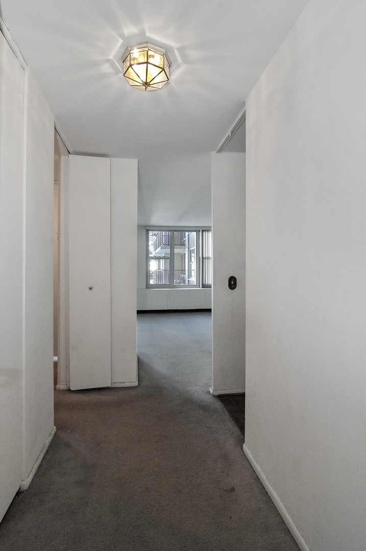 400 East Randolph Street, Unit 1512 Chicago, IL 60601 - Photo 2 of 37