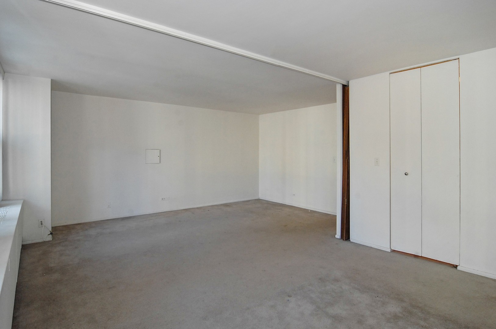 400 East Randolph Street, Unit 1512 Chicago, IL 60601 - Photo 4 of 37
