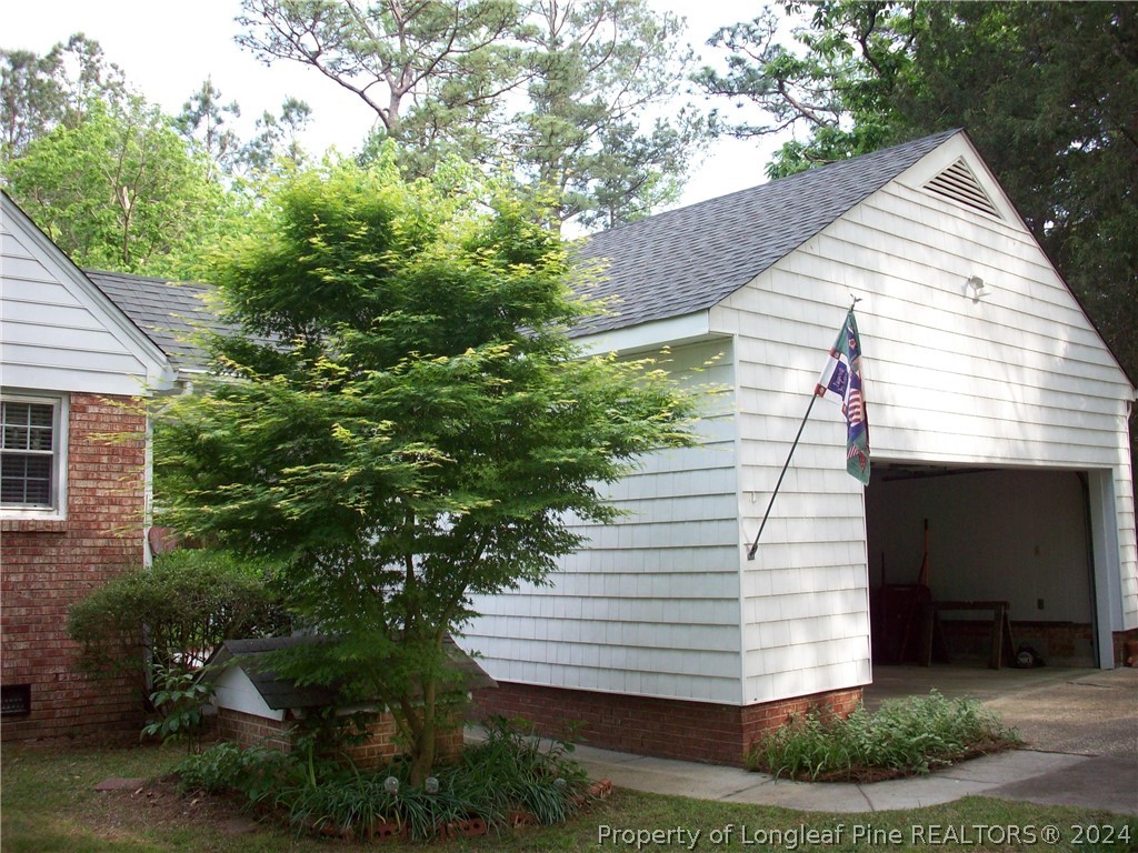 392 Bee Gee Road Lumberton, NC 28358 - Photo 7 of 32 Gallery Image 7