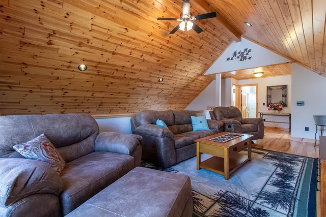 $549,900 | 32 Smith Farm Lane, Barton, VT 05822