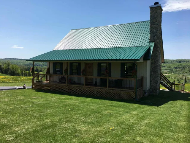 $549,900 | 32 Smith Farm Lane, Barton, VT 05822