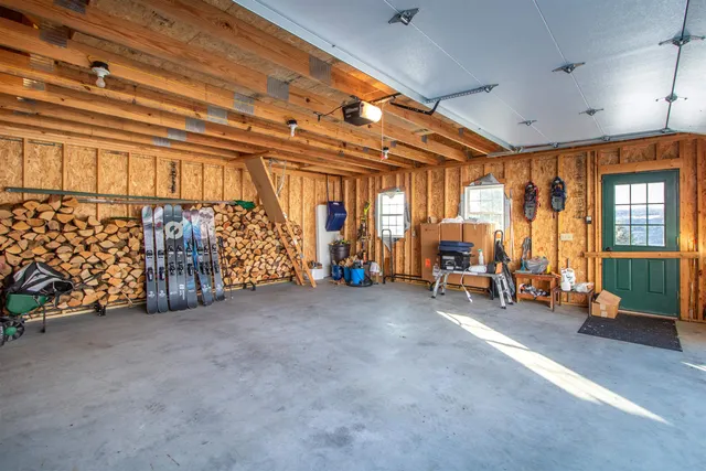 $549,900 | 32 Smith Farm Lane, Barton, VT 05822