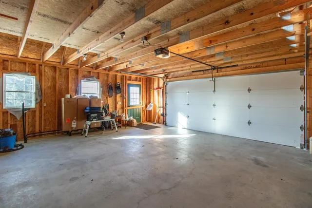 $549,900 | 32 Smith Farm Lane, Barton, VT 05822