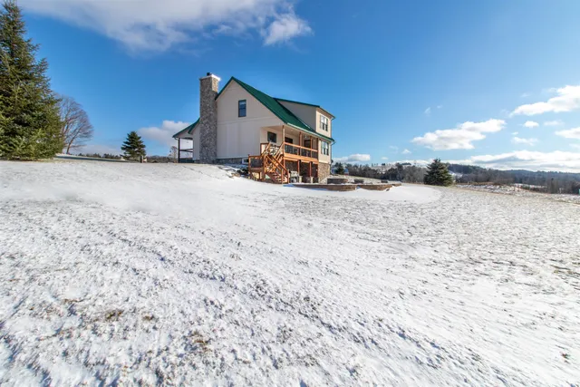 $549,900 | 32 Smith Farm Lane, Barton, VT 05822
