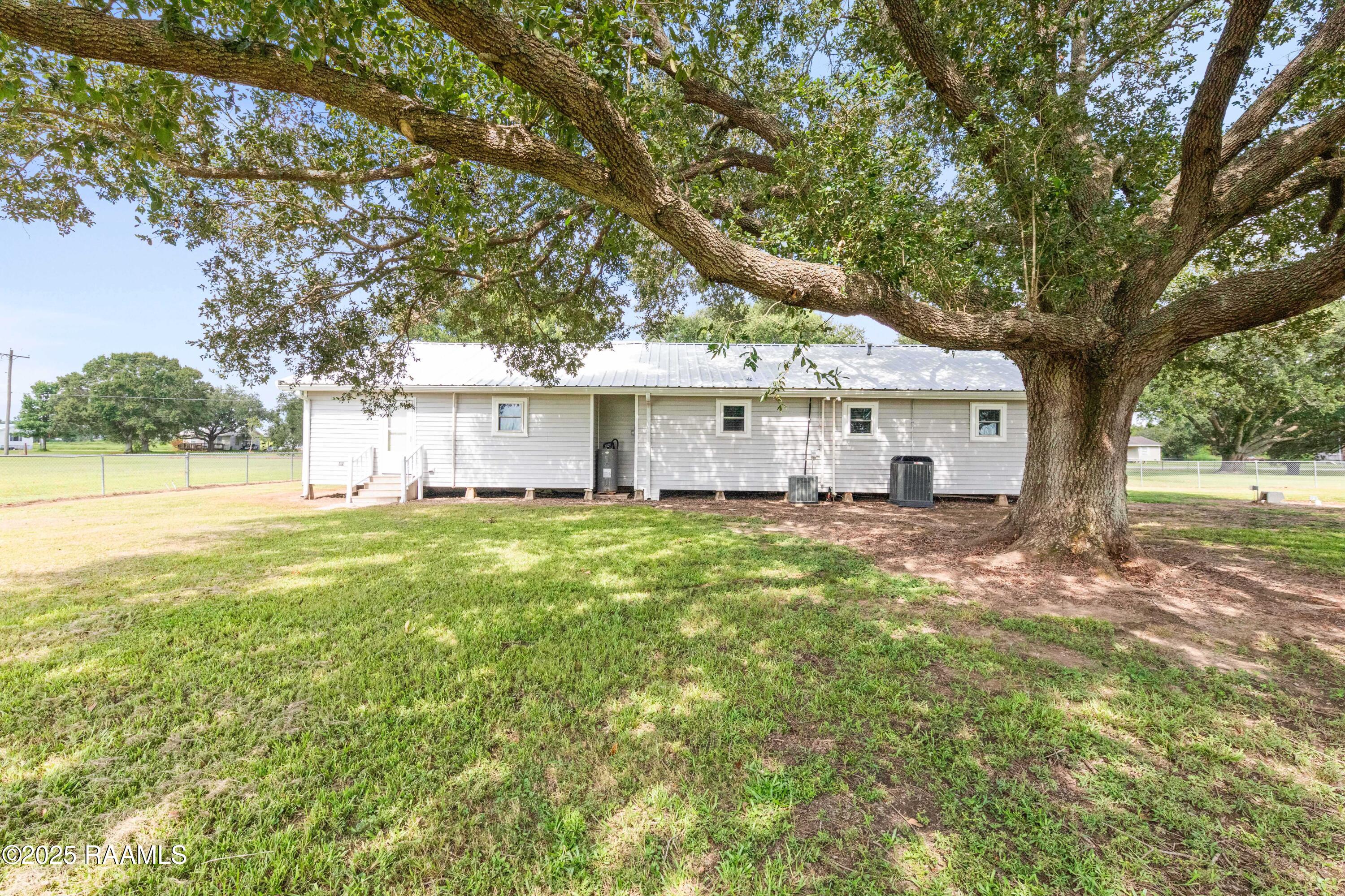 7045 Enis Road Maurice, LA 70555 - Photo 31 of 39 7045Enis-18