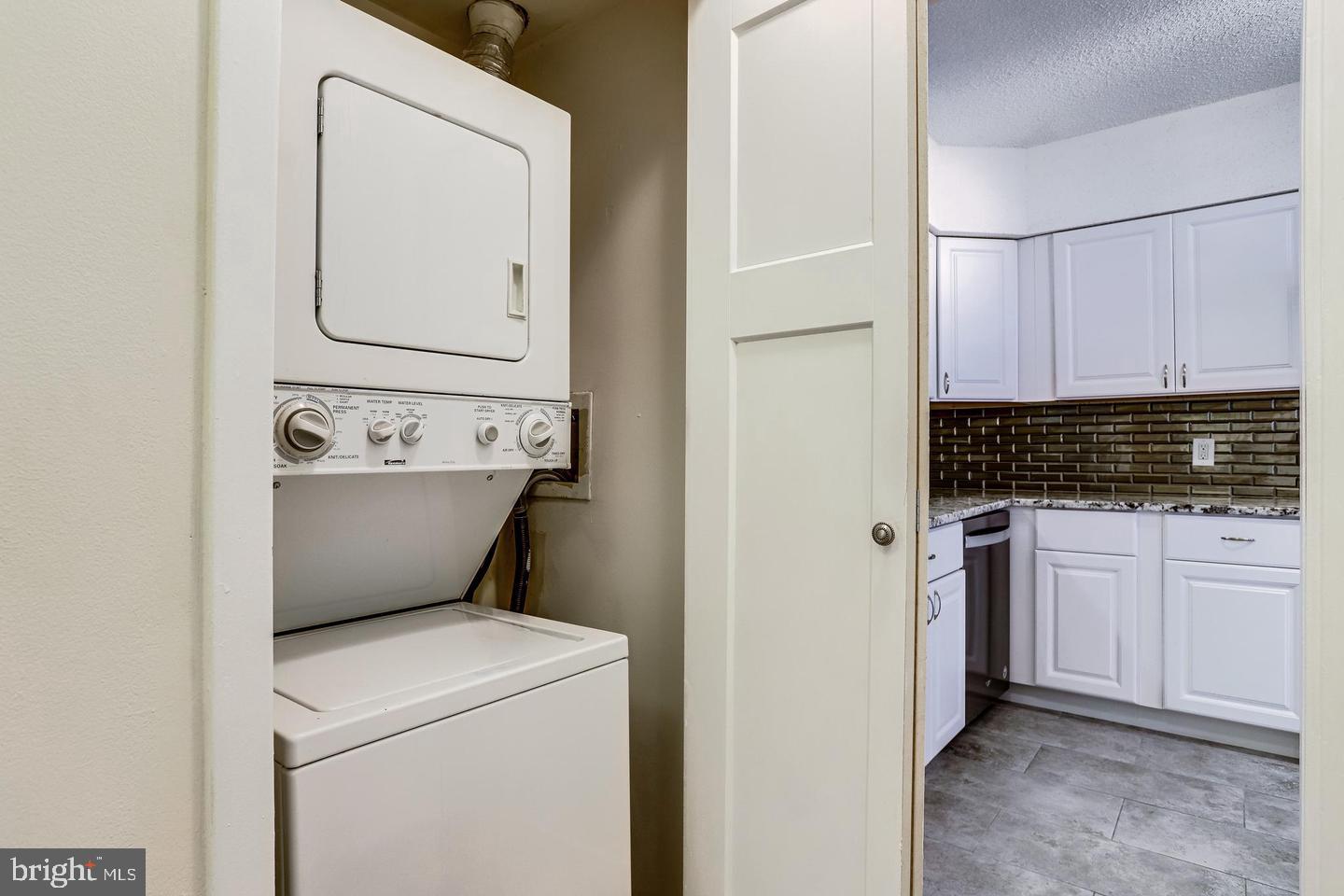 5501 Seminary Road, Unit 2001S Falls Church, VA 22041 - Photo 9 of 15