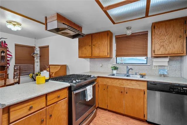 $439,000 | 531 Bayshore Drive, Ingleside, TX 78362