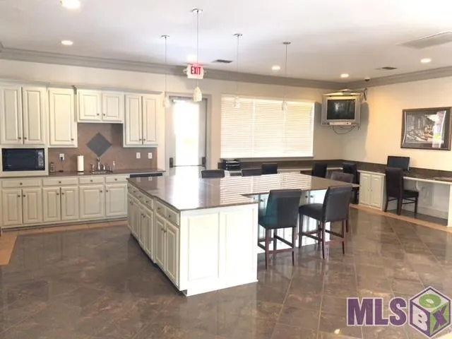 $210,000 | 4000 Lake Beau Pre Boulevard, Unit 145, Baton Rouge, LA 70820