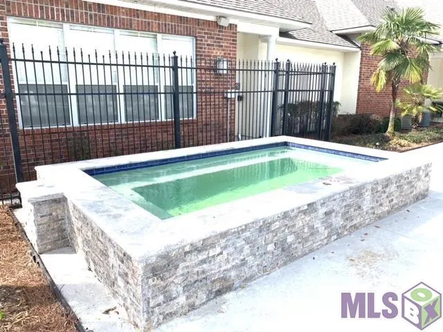 $210,000 | 4000 Lake Beau Pre Boulevard, Unit 145, Baton Rouge, LA 70820