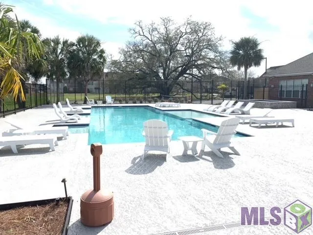 $210,000 | 4000 Lake Beau Pre Boulevard, Unit 145, Baton Rouge, LA 70820