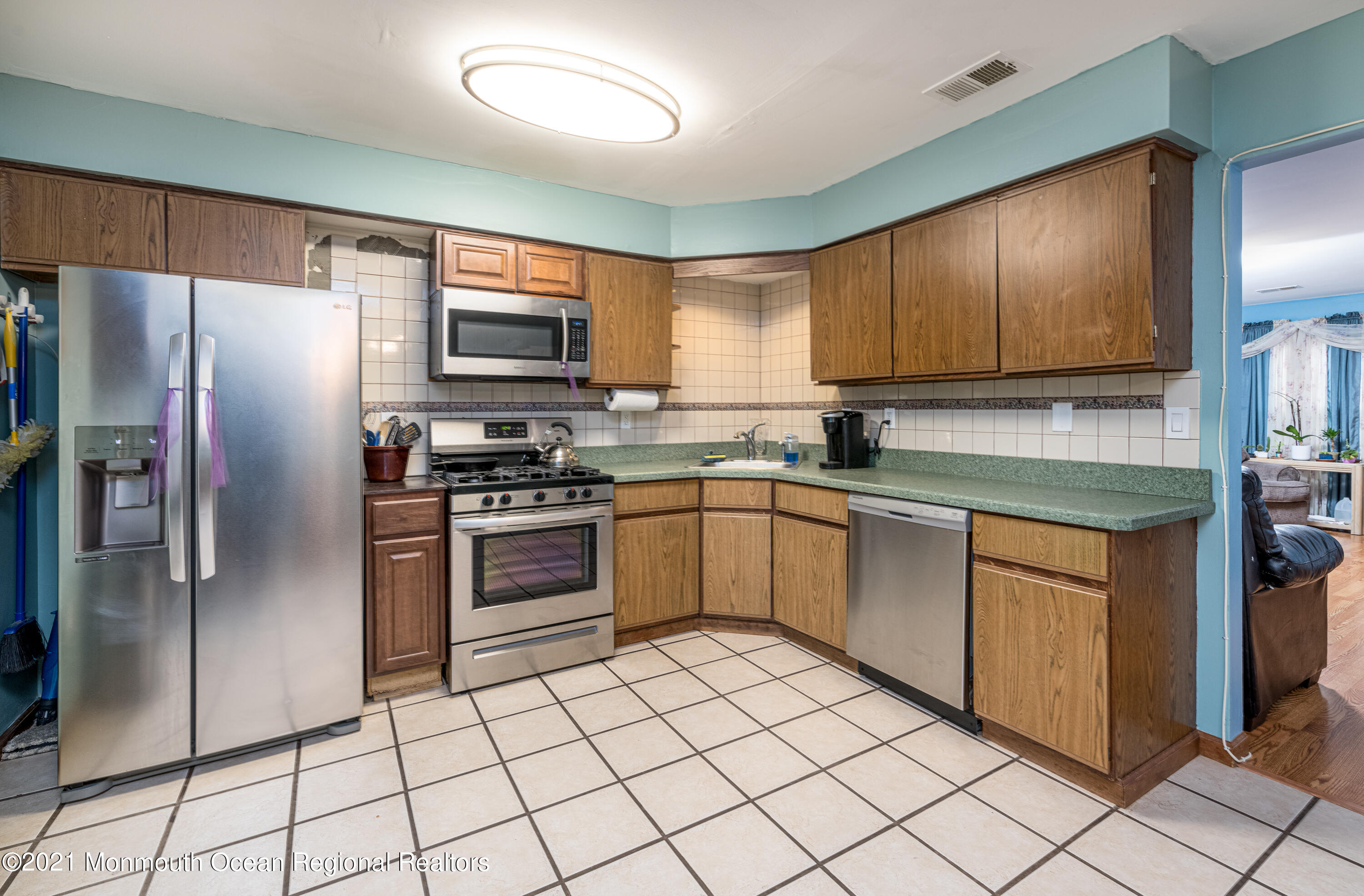32 Turner Road, Unit 2 Freehold, NJ 07728 - Photo 13 of 22 32-2_Turner_Rd-13
