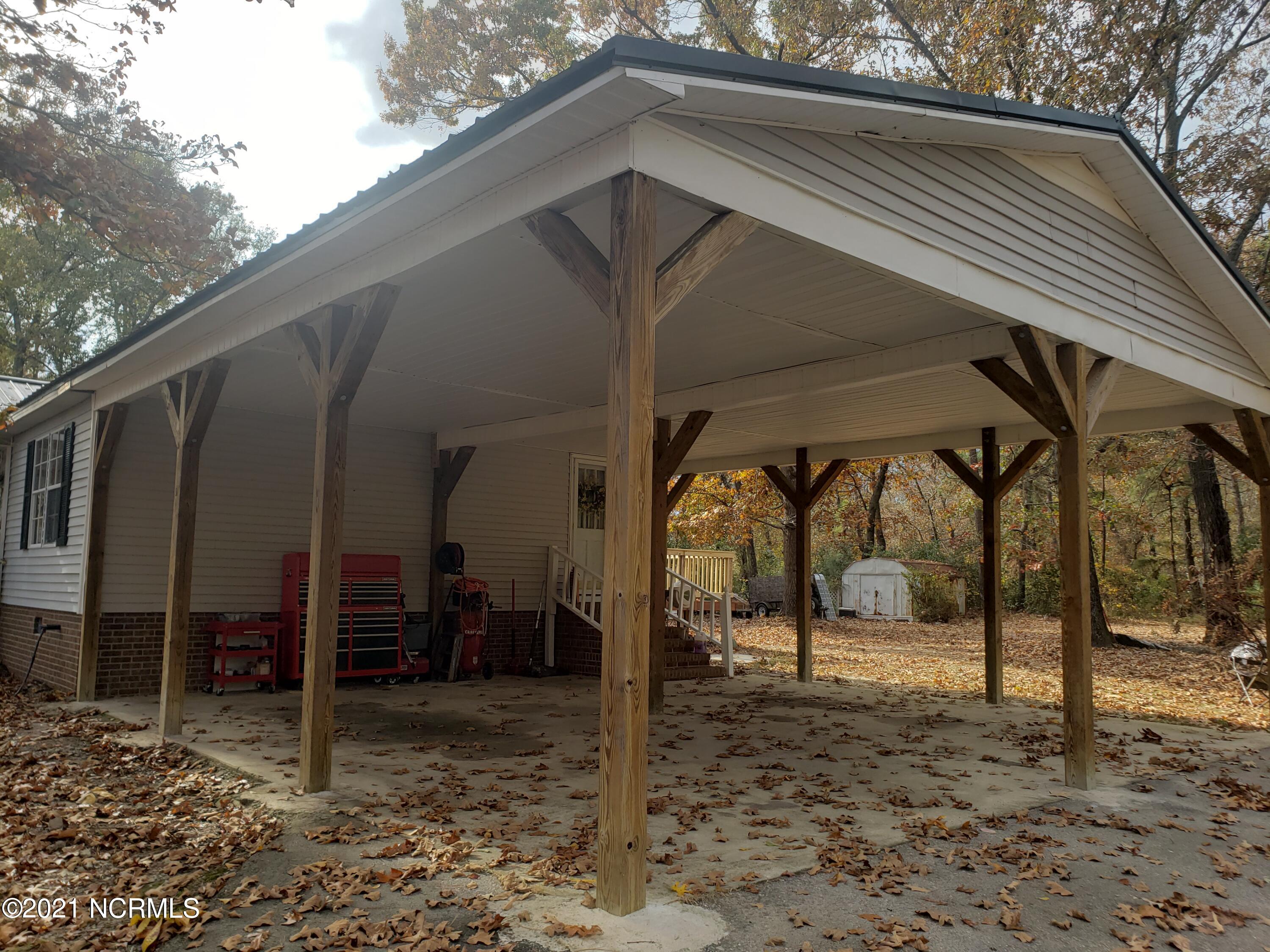 650 Butler Island Road Roseboro, NC 28382 - Photo 3 of 11 20211118_131849