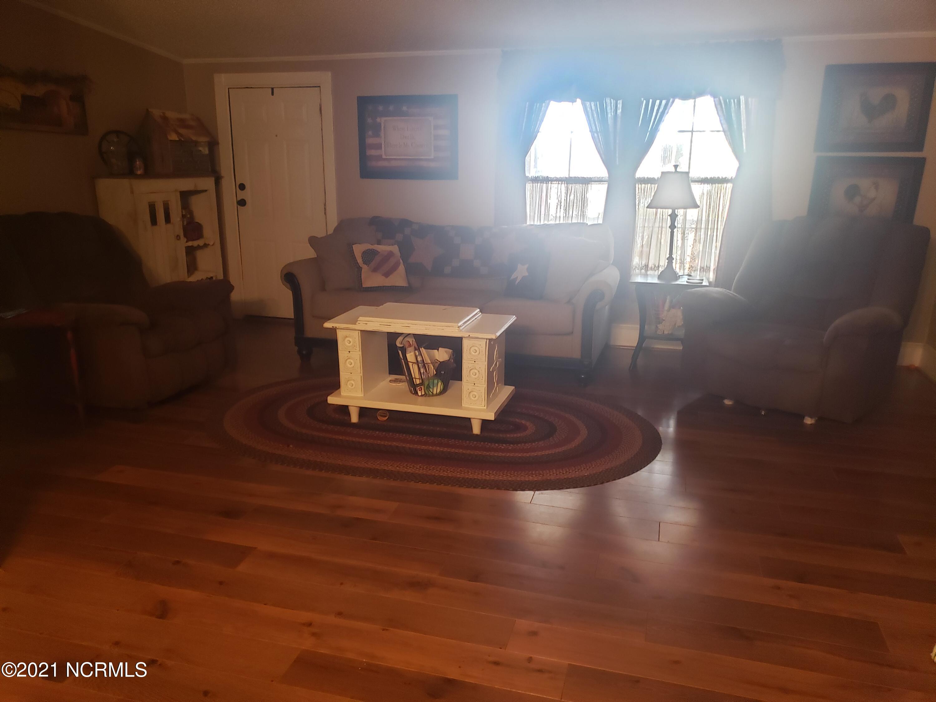 650 Butler Island Road Roseboro, NC 28382 - Photo 5 of 11 20211118_131117
