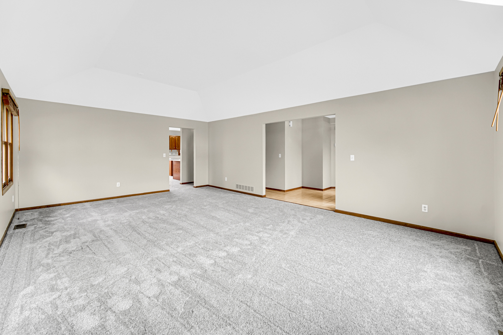 2420 Harbor Court Aurora, IL 60504 - Photo 5 of 22