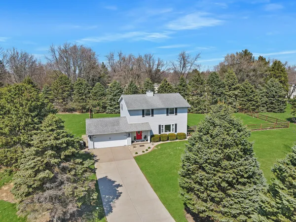 $369,000 | 18788 Highway 150, Bloomington, IL 61705