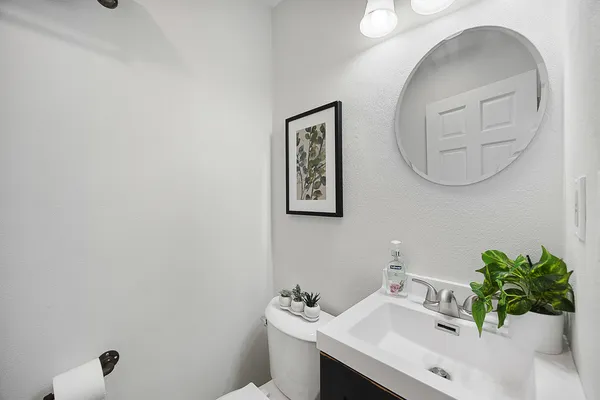 $369,000 | 18788 Highway 150, Bloomington, IL 61705