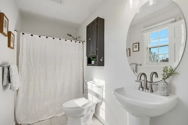 $369,000 | 18788 Highway 150, Bloomington, IL 61705