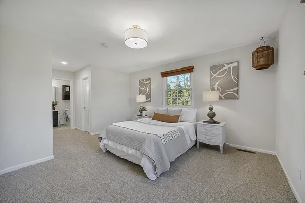 $369,000 | 18788 Highway 150, Bloomington, IL 61705