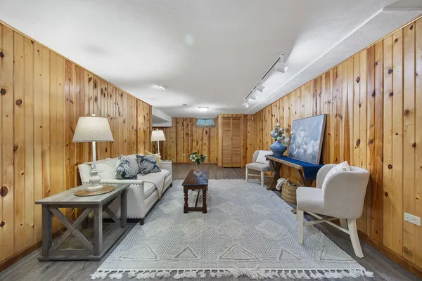 $369,000 | 18788 Highway 150, Bloomington, IL 61705