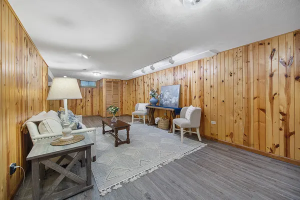 $369,000 | 18788 Highway 150, Bloomington, IL 61705