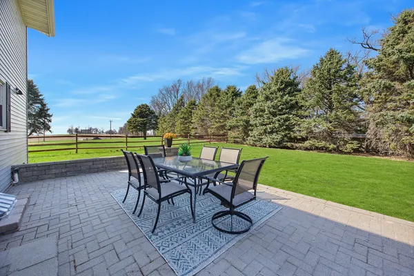 $369,000 | 18788 Highway 150, Bloomington, IL 61705