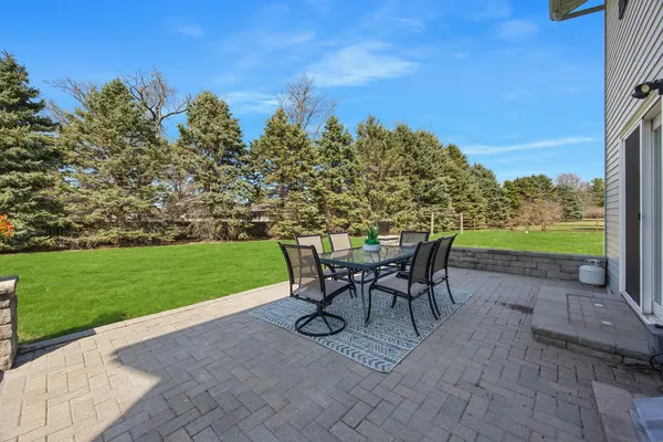 $369,000 | 18788 Highway 150, Bloomington, IL 61705