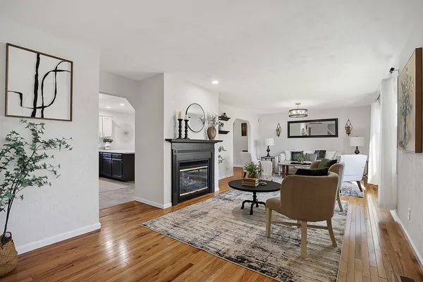 $369,000 | 18788 Highway 150, Bloomington, IL 61705