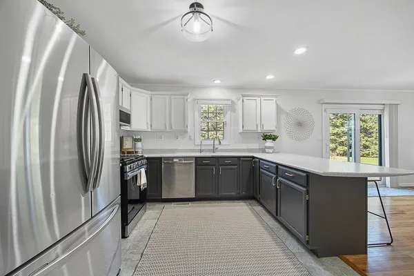 $369,000 | 18788 Highway 150, Bloomington, IL 61705