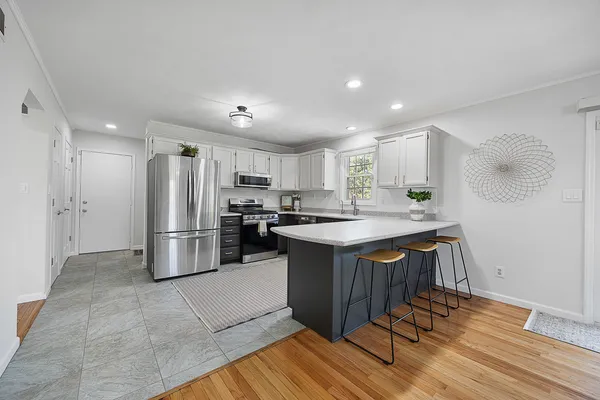 $369,000 | 18788 Highway 150, Bloomington, IL 61705