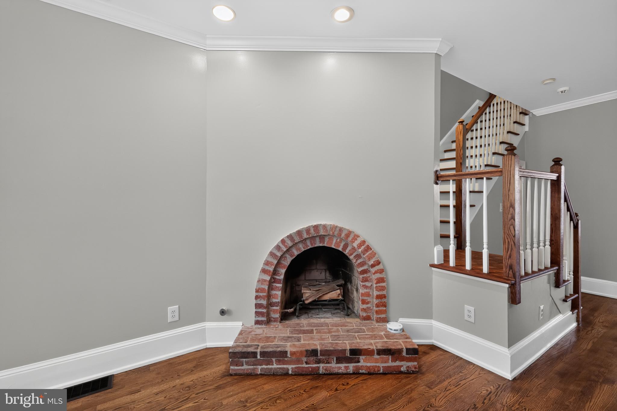1819 Riggs Place Northwest Washington, DC 20009 - Photo 6 of 55 Gallery Image 6