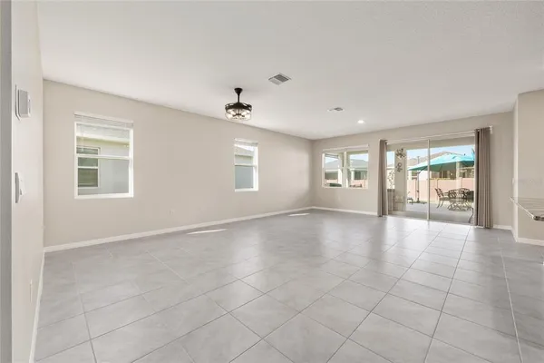 $2,700 | 4324 Northwest 55th Court, Ocala, FL 34482