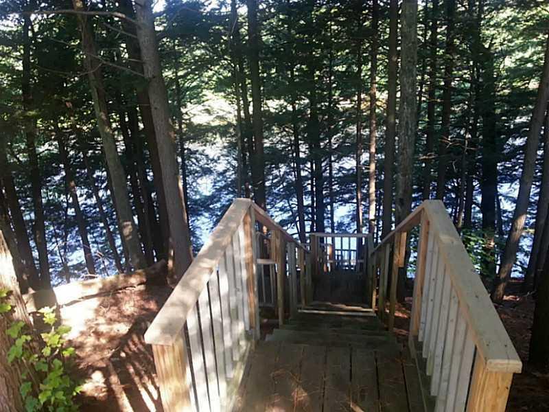 118 Storer Road Brunswick, ME 04011 - Photo 4 of 15 Stairs/Stairway.