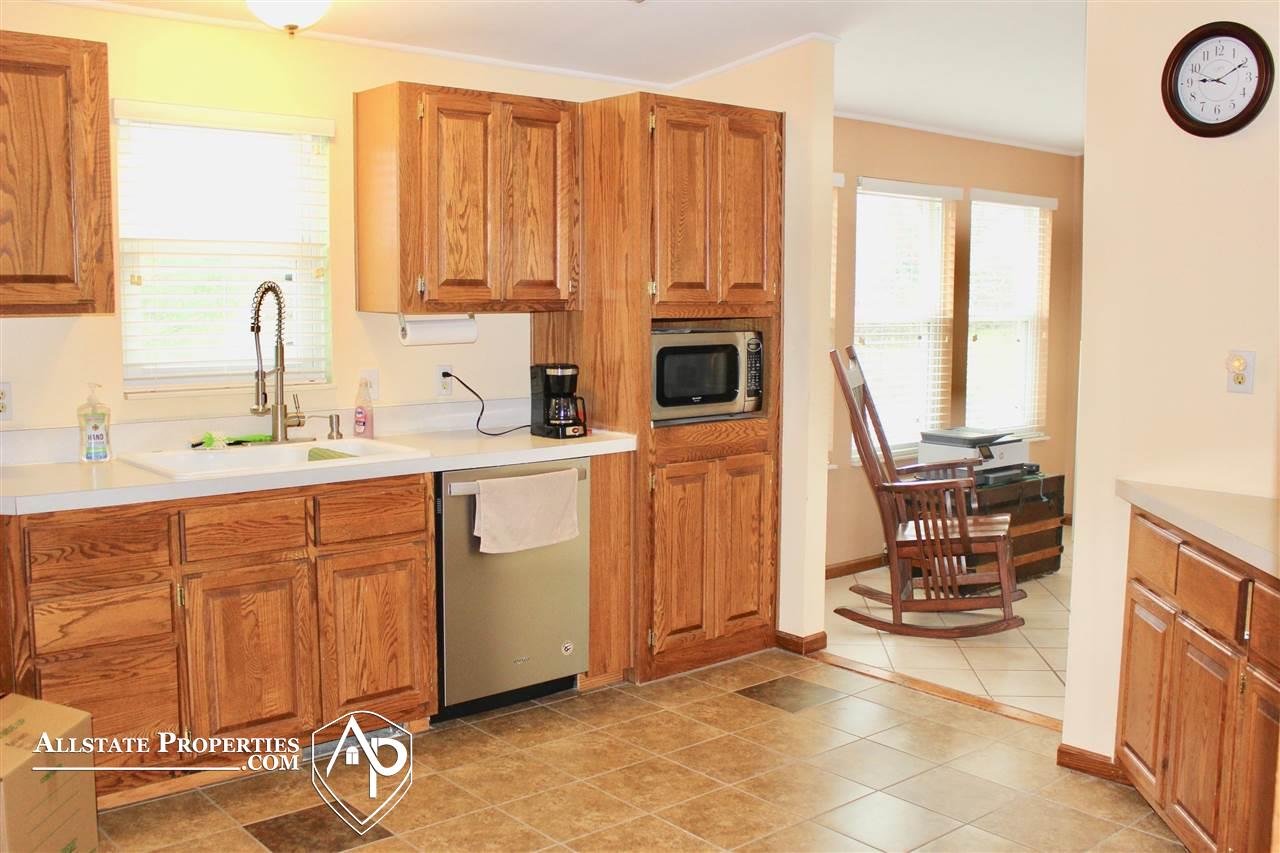 8506 Henderson Road Goodrich, MI 48438 - Photo 12 of 36 Gallery Image 12