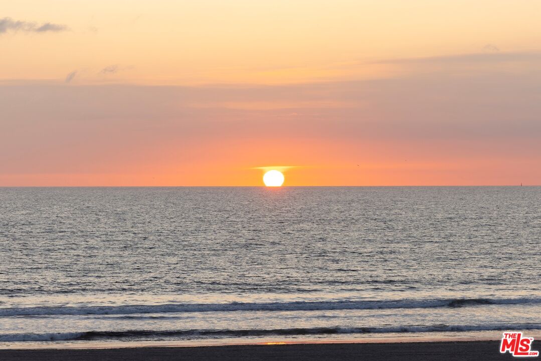 1 Northstar Street, Unit PH1 Marina del Rey, CA 90292 - Photo 3 of 18