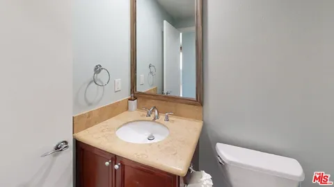 $1,650,000 | 5655 Como Circle, Woodland Hills, CA 91367