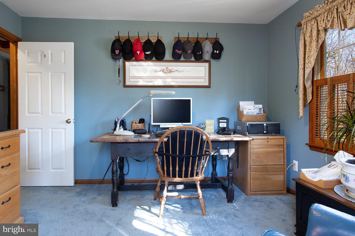 6 Arncliffe Rise Medford, NJ 08055 - Photo 13 of 29 Main floor office with backyard views